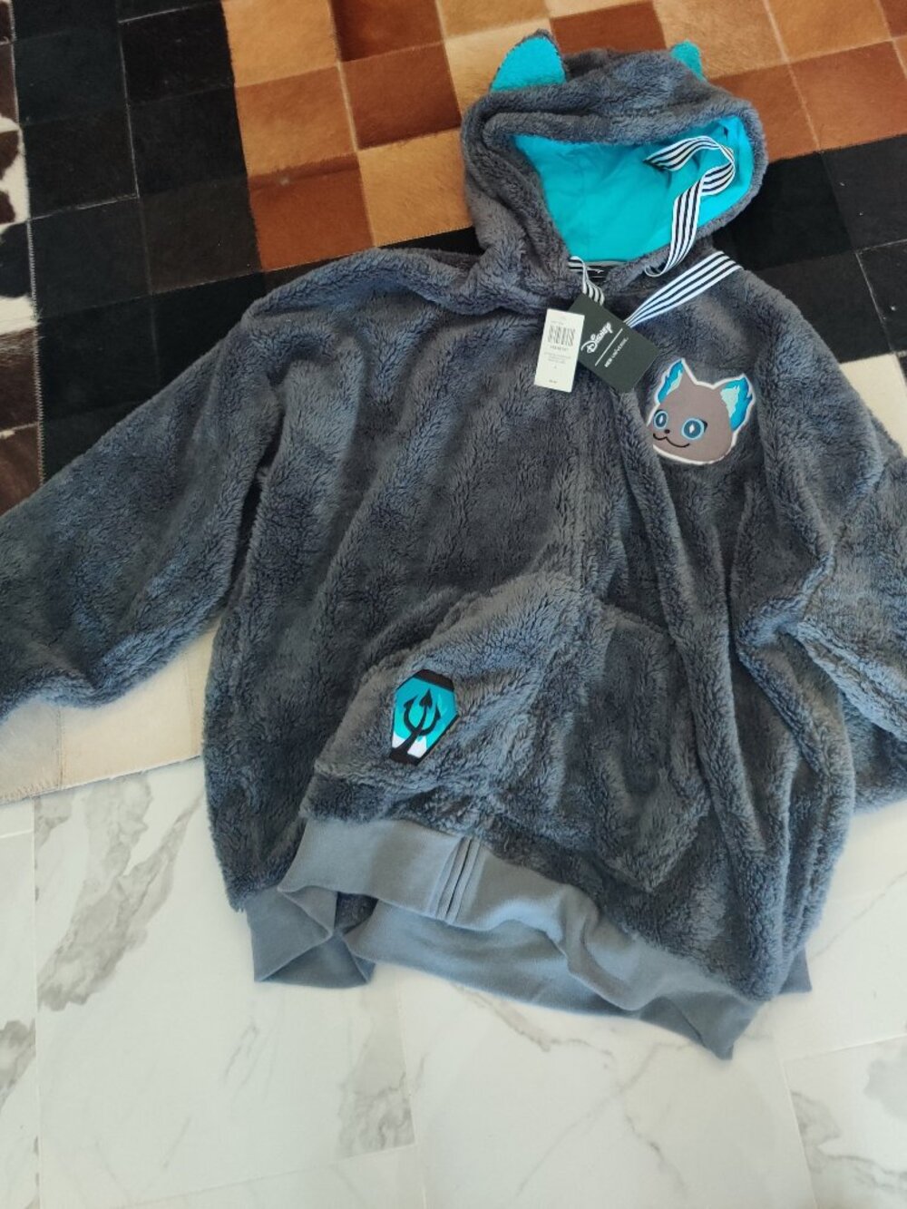 Her Universe sweatshirt with ears size 2x New